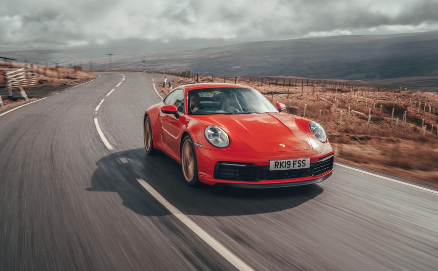  Porsche 911 Carrera S (992) 2019 года  (UK) (фото 14 из 29)